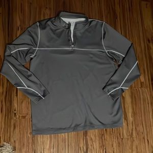 Worn once!  Mens 2XL warm pullover